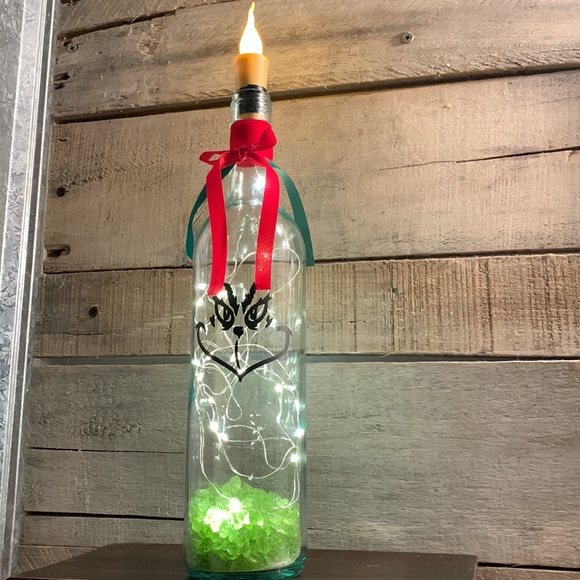 Grinch face candle top wine bottle lantern - Picture 4 of 9
